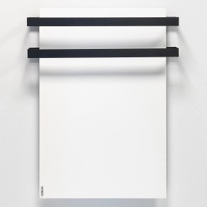 Vasner Citara Infrarotheizung mit 2 schwarzen Handtuchhaltern aus Stahl.