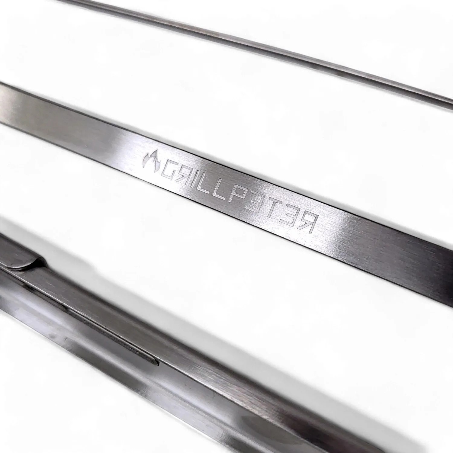 Grillpeter Mangal Astana Deluxe 9er Spießdreher 230V Alumotor BBQ Deckel Grillrost Ablage_11