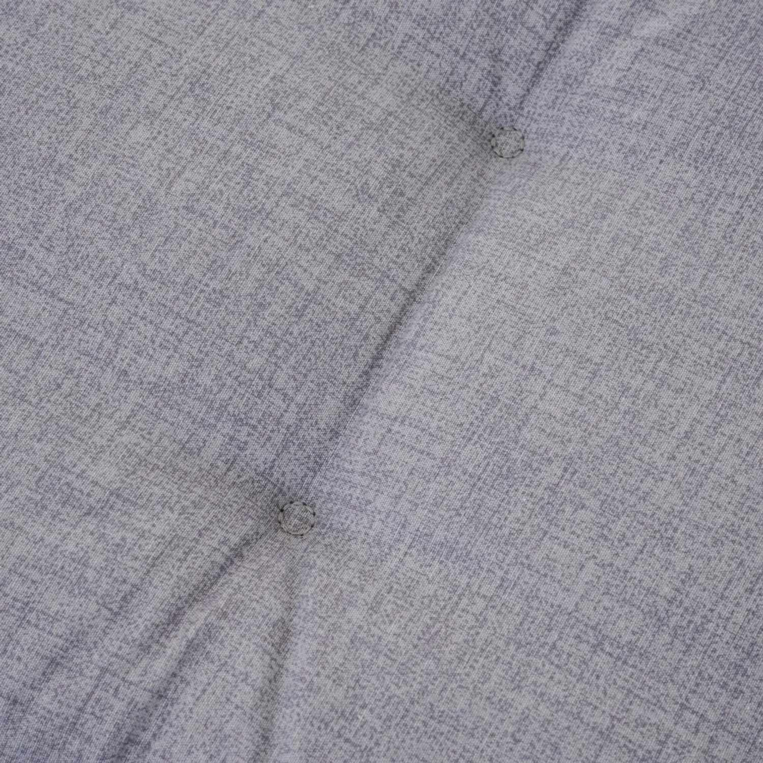 Detailaufnahme: Graues Siena Garden Banksitzkissen Comfort mit Steppung.
