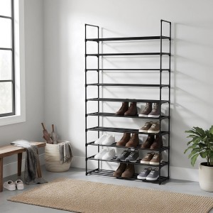 Schwarzes Metall Schuhregal, 10 Ebenen, 94 cm breit, mit Schuhen im Flur. Stecksystem für bis zu 50 Paar.