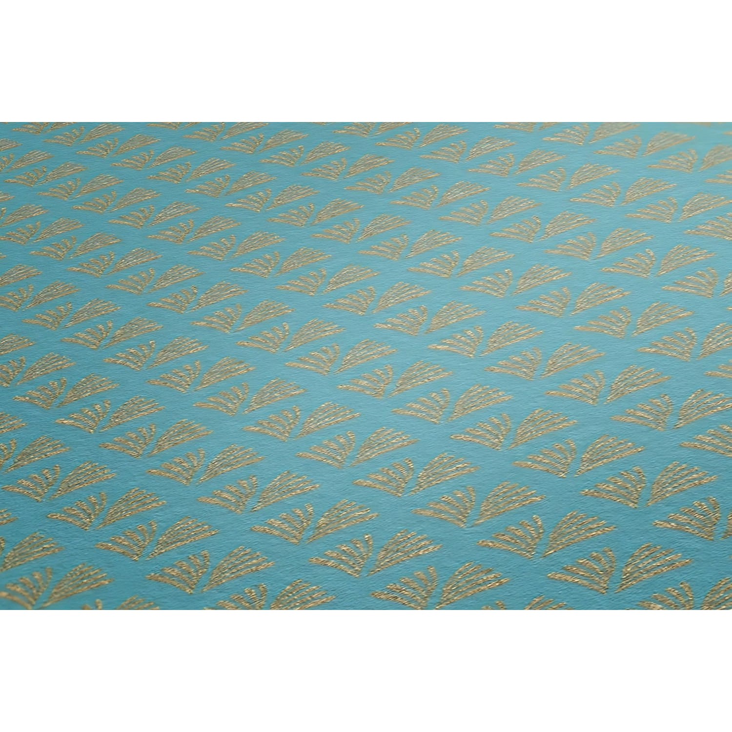 Schimmernde Ornament Tapete in Türkis und Gold von PROFHOME.