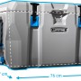 Graue Lifetime Kühlbox Premium, 73 Liter, mit Tragegriffen und blauen Akzenten. Ideal für Camping.