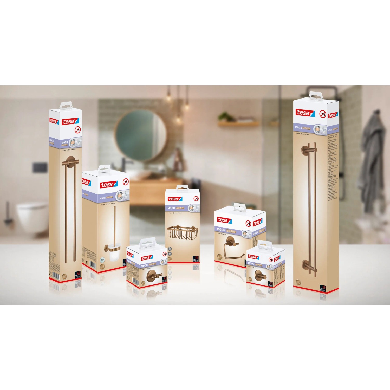 Tesa Moon Bad-Accessoires in Bronze, verschiedene Produkte in Verpackung.