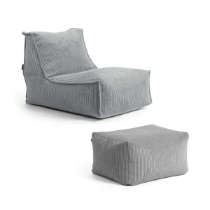 Grauer mokebo Sitzsack mit Hocker aus Cord, Relaxliege oder Bodenkissen für Garten oder Wohnzimmer.