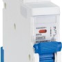Einpoliger 16 A Einbauautomat/Leitungsschutzschalter mit blauem Kippschalter.