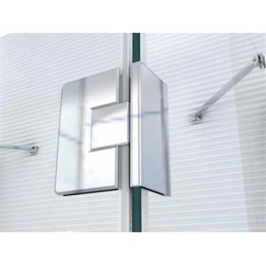 Detailaufnahme: Glaszentrum Hagen Ares U-Duschkabine mit silbernen Beschlägen und klarem Glas.