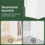 SoBuy Nachttisch weiß mit Sockelleisten-Design für bündigen Wandabschluss. Zeigt korrekte Platzierung des schmalen Nachtschranks.