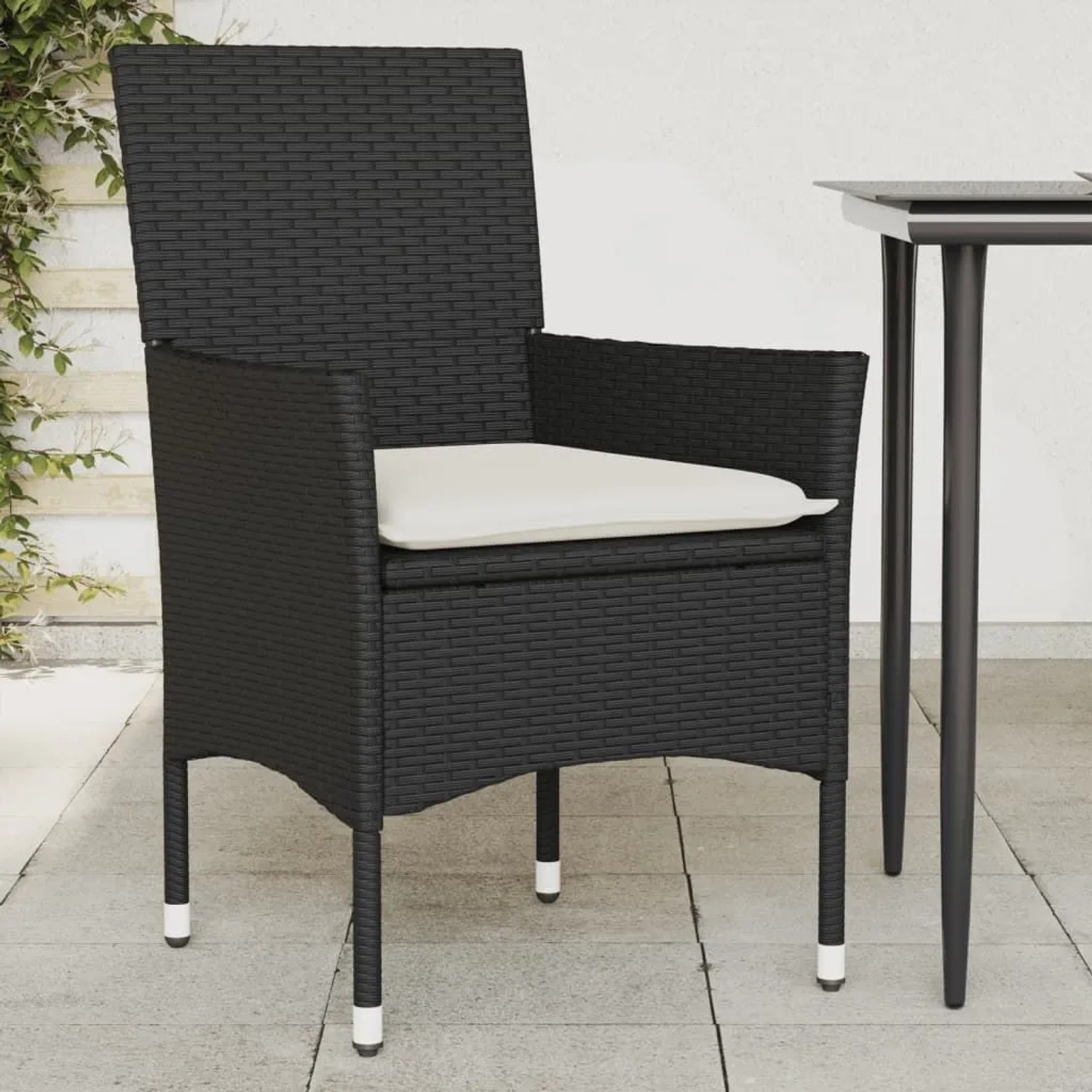 Schwarzer vidaXL Gartenstuhl aus Rattan mit cremeweißem Kissen, 2er Set.