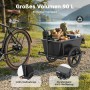 Wiltec Lastenanhänger, schwarz, mit 90L Wanne, an Fahrrad gekoppelt, beladen, in Natur. Max. 80kg Tragfähigkeit.
