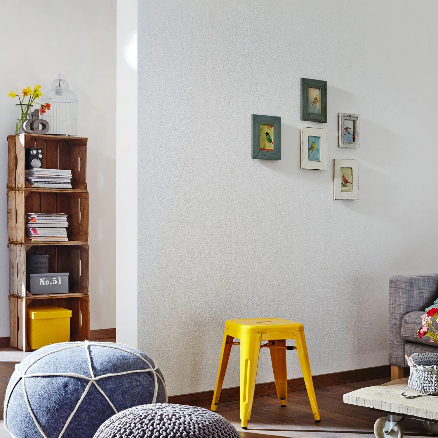 Wandgestaltung mit Knauf Easy Putz, schneeweiß, extra fein. Wohnraum mit Strukturputz.