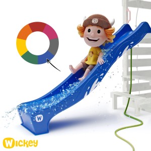 Blauer Wickey Spielturm Rutsche mit Wasseranschluss und Comicfigur auf Spielanlage.