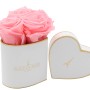 Rosenbox Herz, weiß-gold, mit 3 rosa Rosen. Romantischer Blumenstrauß als Geschenk.