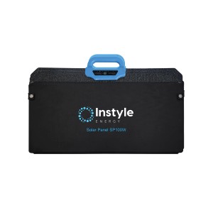 Zusammengeklapptes, faltbares 100W Solarpanel mit LCD Display für Camping und Vanlife.