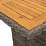 Detailansicht: vidaXL Garten-Essgruppe, Tischplatte aus Akazienholz, graues Poly Rattan Geflecht.