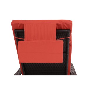 Detailansicht der anthrazitfarbenen Poly-Rattan Sonnenliege Cesena mit terracottafarbenen Kissen.