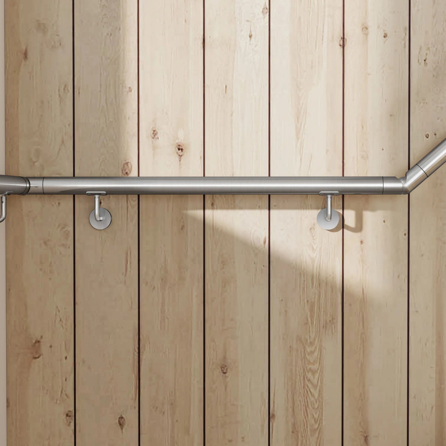 Gebürsteter Edelstahl 304 Handlauf Komplettset mit Halterungen an Holzwand, inkl. Winkelstück. Für sicheren Halt.