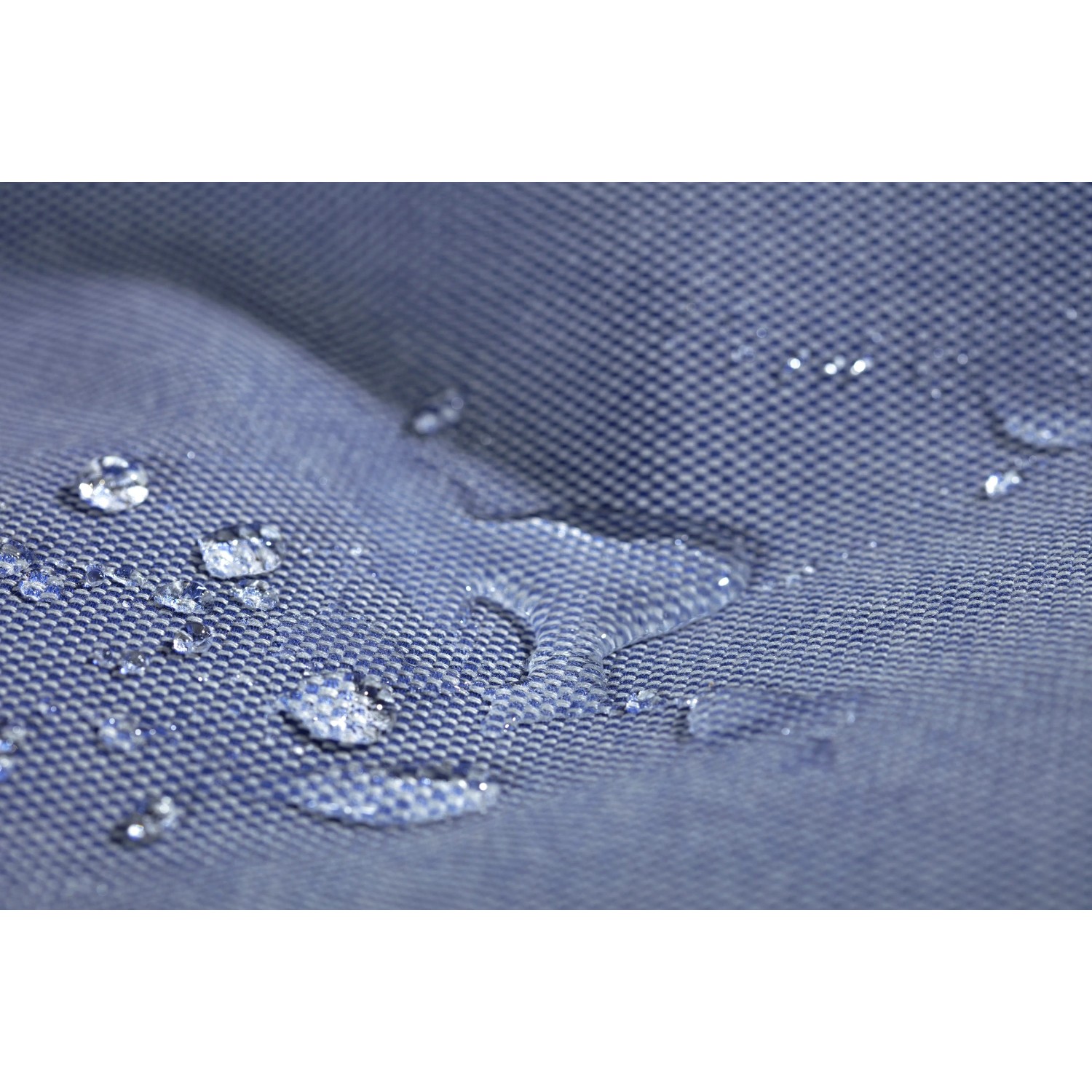 Detailaufnahme: Wasserabweisender, blauer Bezug des Sitting Point Hocker Outside.