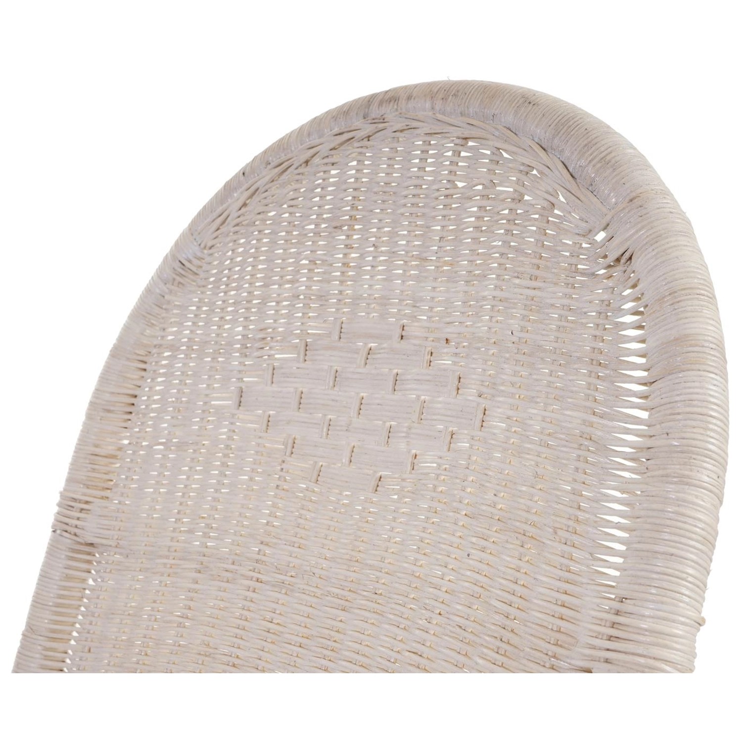 Detailansicht: Rattan-Kopflehne des Schaukelstuhls Queluz mit creme-farbener Auflage.