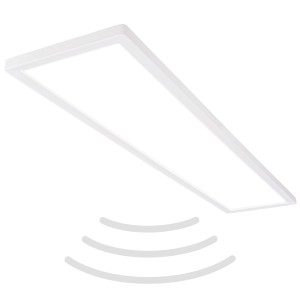 Flaches, weißes Briloner LED Panel mit Bewegungsmelder und IP44 Schutz für Decken.