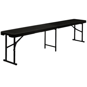 Schwarze, klappbare AMANKA Bierbank aus Kunststoff mit Rattan-Optik, 184 cm lang.