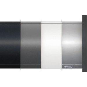 Vier Blum Legrabox Pure Schubladenzargen-Muster in Carbonschwarz, Grau, Weiß und Edelstahloptik.