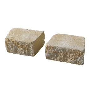 Zwei Vigneto Mauersteine in Sandsteingelb, 24x18x12 cm, für vielseitige Gartengestaltung.