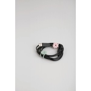 Fix-o-moll Kabelbinder Blume, Ø 20mm, grün und pink, am schwarzen USB Kabel