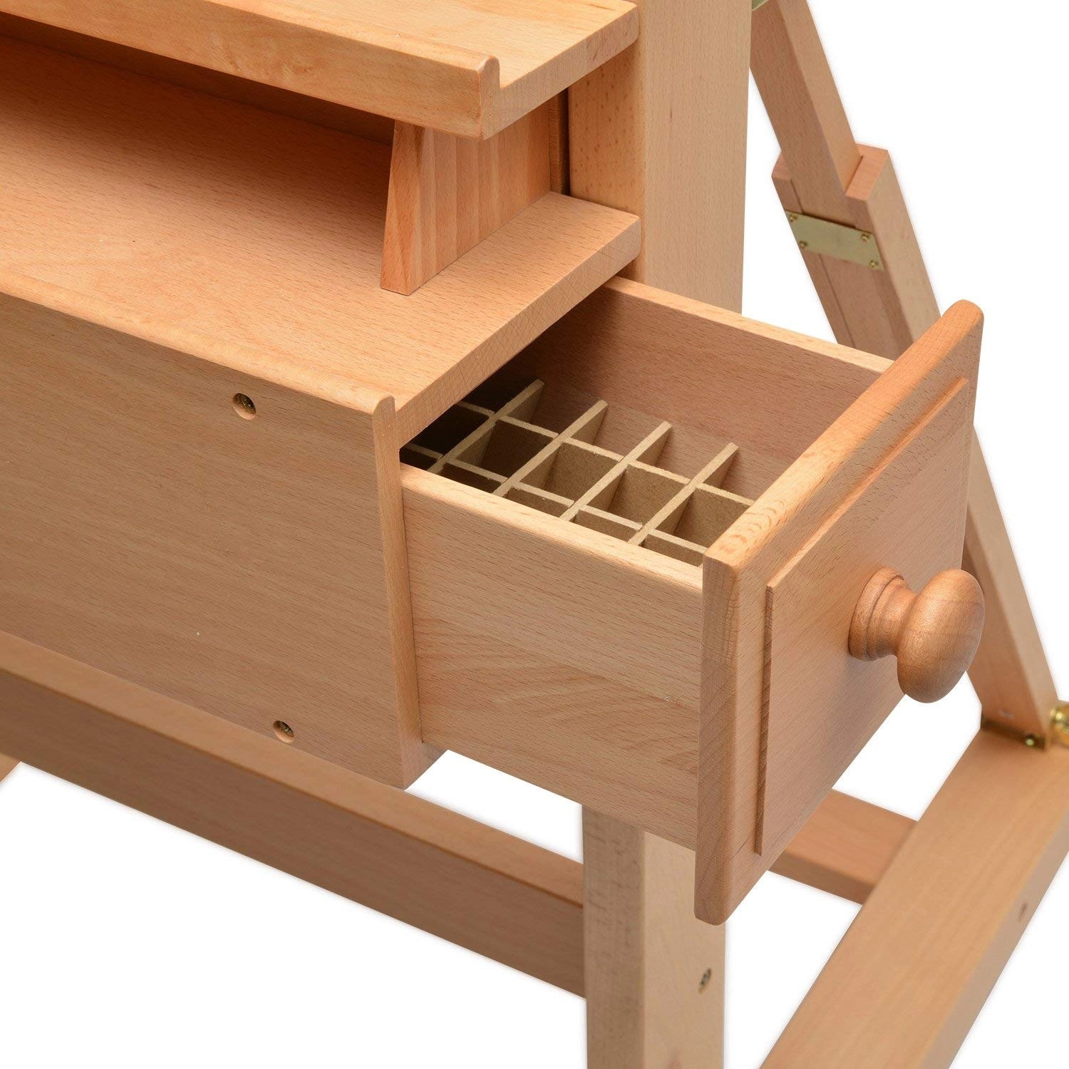 Detailansicht der Artina Pisa Staffelei aus Buchenholz mit offener Schublade.