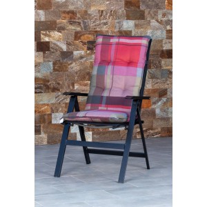 Beo Hochlehner-Auflage Brasov, 120x50x6 cm, kariert, auf Gartenstuhl.