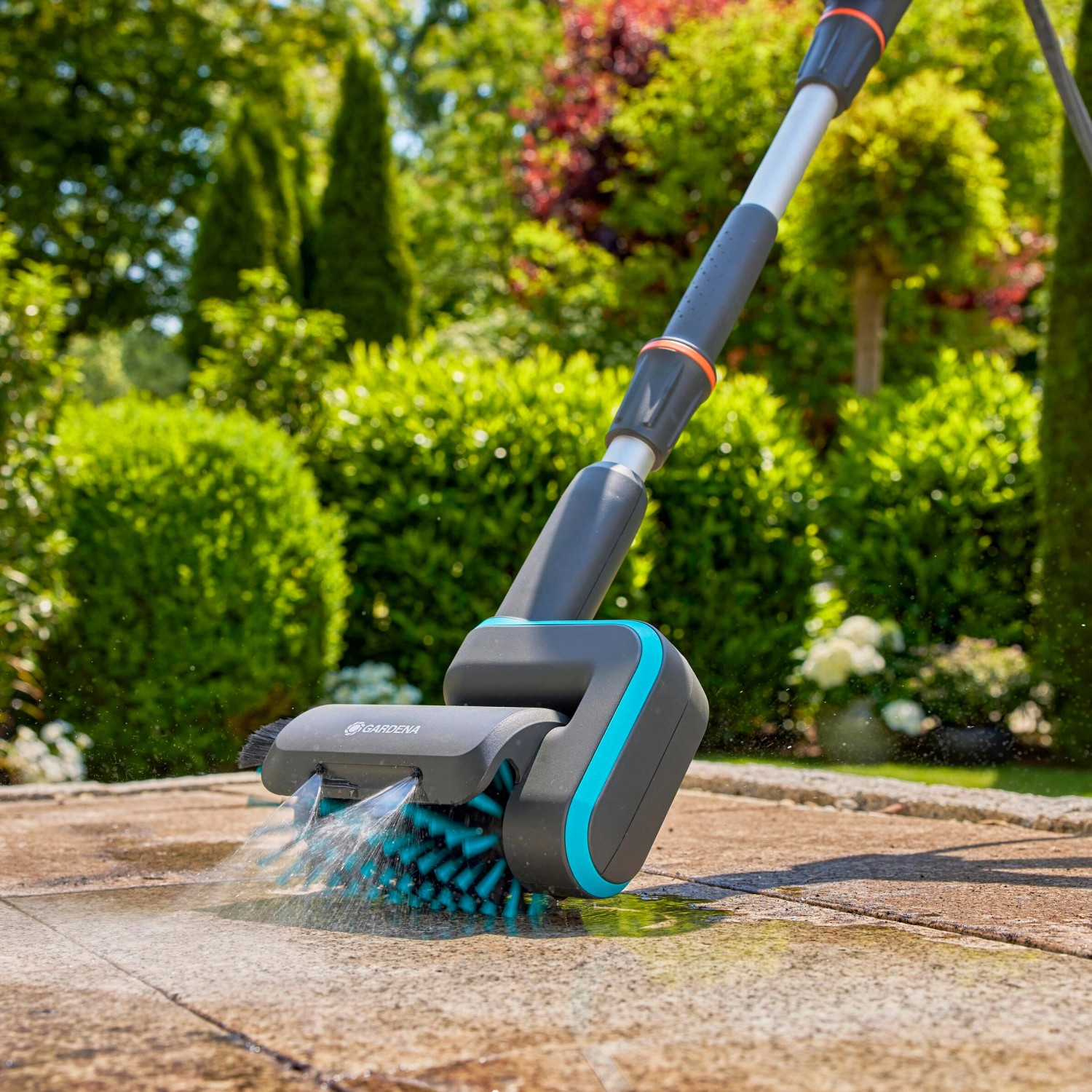 Gardena AkkuMultiReiniger AquaBrush Universal 03/18V OBI