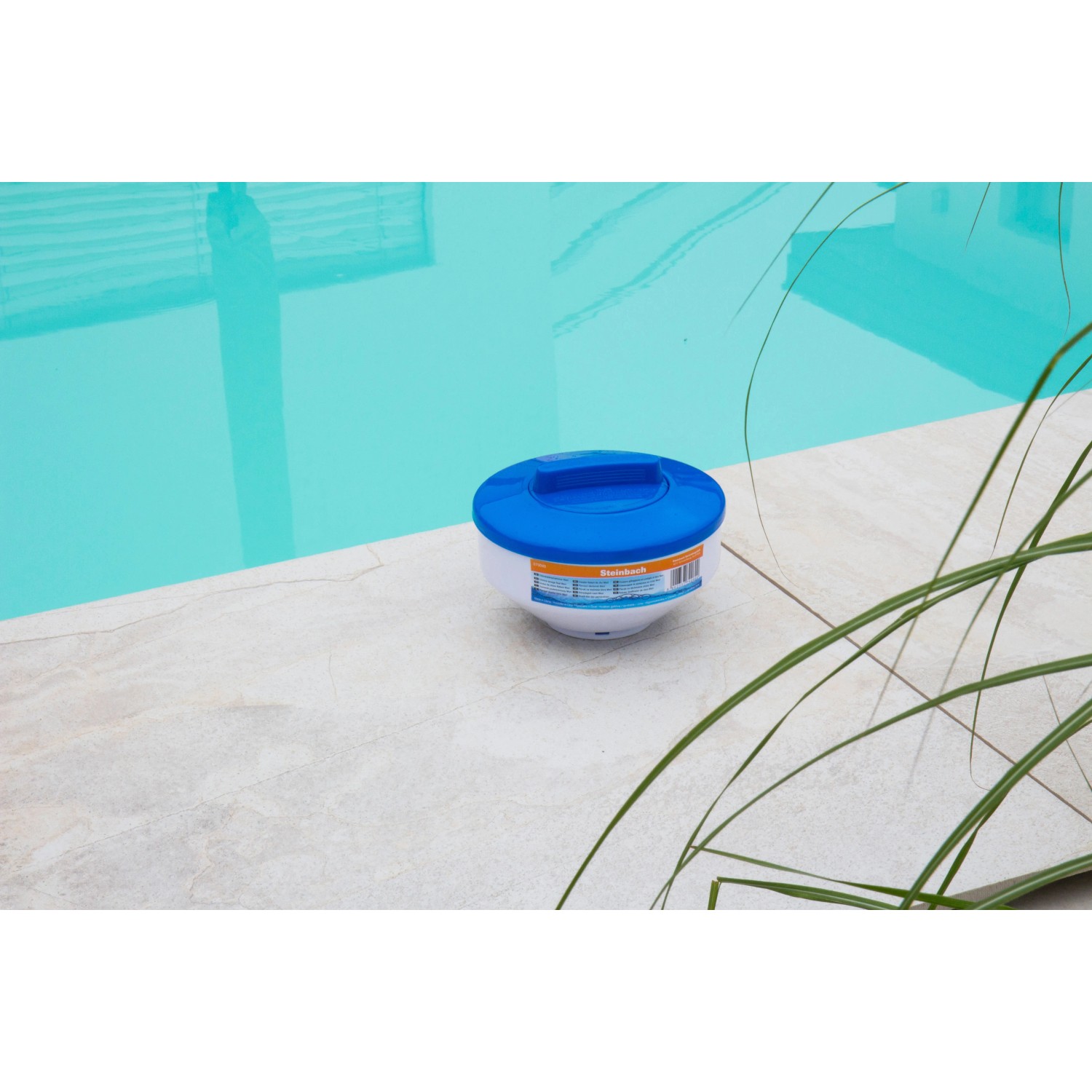 Steinbach Chlordosierschwimmer Maxi für 200g Tabletten im Pool.
