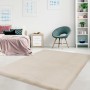 Lalee Hochflorteppich Heaven 800, ivory, 80x150 cm im Schlafzimmer.