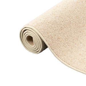 Gerollter, beiger Berber Teppich aus Wolle, 140x200cm. Kurzflorteppich für Wohnräume.