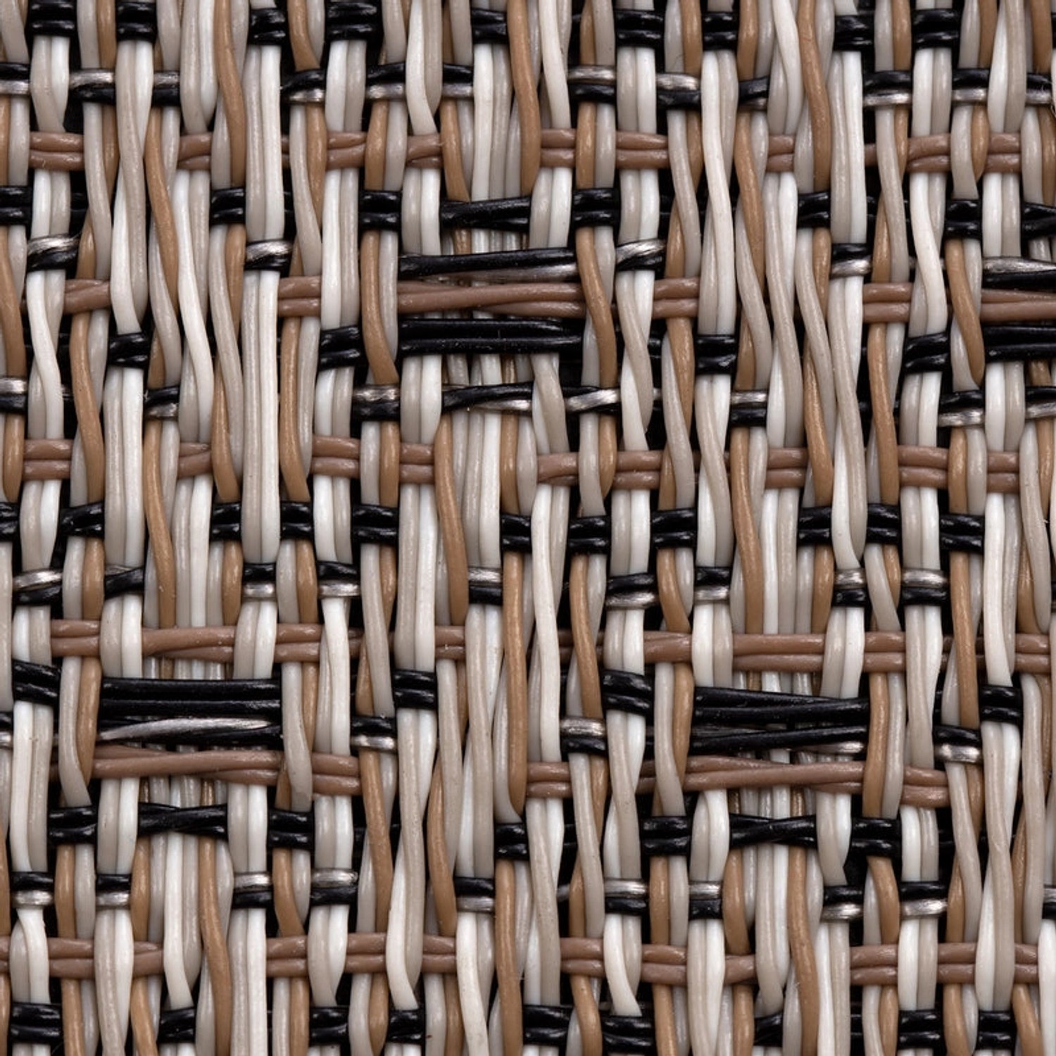 Detailaufnahme: Wetterfester Outdoor Teppich Pavia in Beige, Weiß und Schwarz, gewebte Struktur.