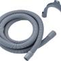 Grauer Ablaufschlauch 2,5m aus PVC mit zwei Anschlussmuffen und Halterung für Wasch- und Spülmaschine.