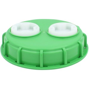Grüner IBC Schraubdeckel 150 mm mit zwei weißen R2 Zoll Spundstopfen.