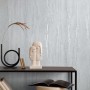 Weiße Marburg Vliestapete mit Marmor- und Putzoptik für moderne Wohnräume.