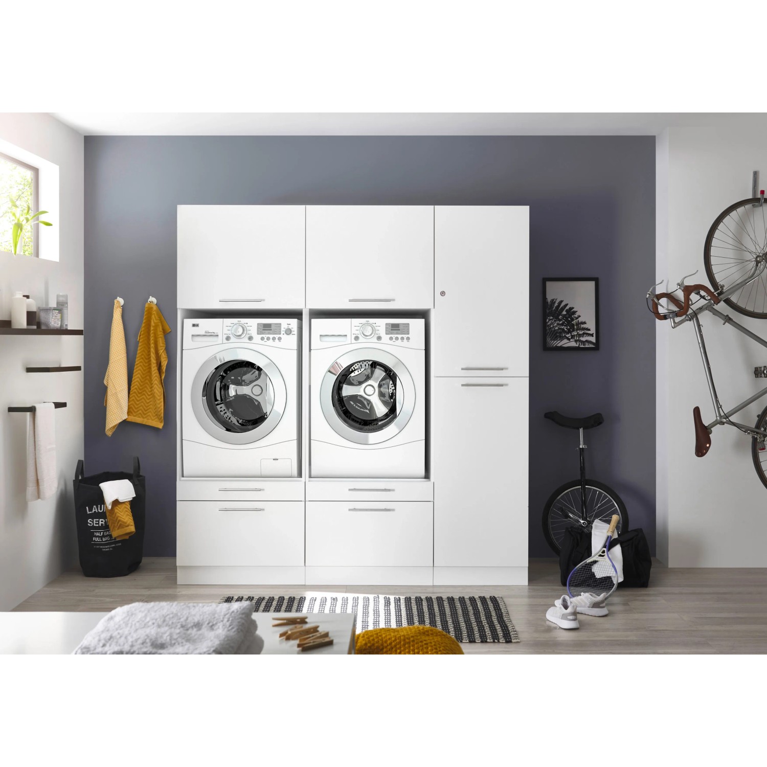 Respekta Hauswirtschaftsraum Set Clara, 200cm, Weiß Matt, mit Waschmaschinenschränken und Hochschrank.