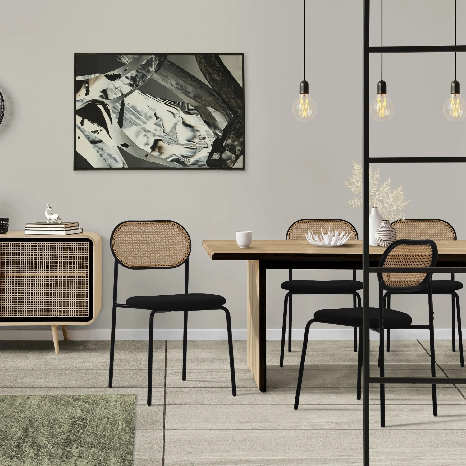 ML-Design Esszimmerstühle, 2er Set, schwarz mit Rattanlehne und gepolstert.