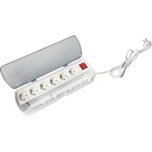 Weiße 6-fach Steckdosenleiste mit Schutzdeckel, Ein-/Ausschalter und Kinderschutz.