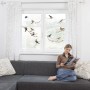 Fenster mit Komar Fenstersticker Birds, Wandtattoo mit Vogelmotiven auf Ästen.