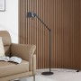 Moderne, schwarze Lucande Stehlampe Silka aus Metall, ideal für Arbeitszimmer. Design-Stehleuchte mit E27 Fassung.