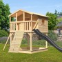 Karibu Stelzenhaus Benjamin mit Rutsche und Holzrampe in Natur-Anthrazit im Garten.