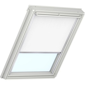 Velux Verdunkelungsrollo DKL Y43 1025S Weiß für Dachfenster, teilweise geöffnet.