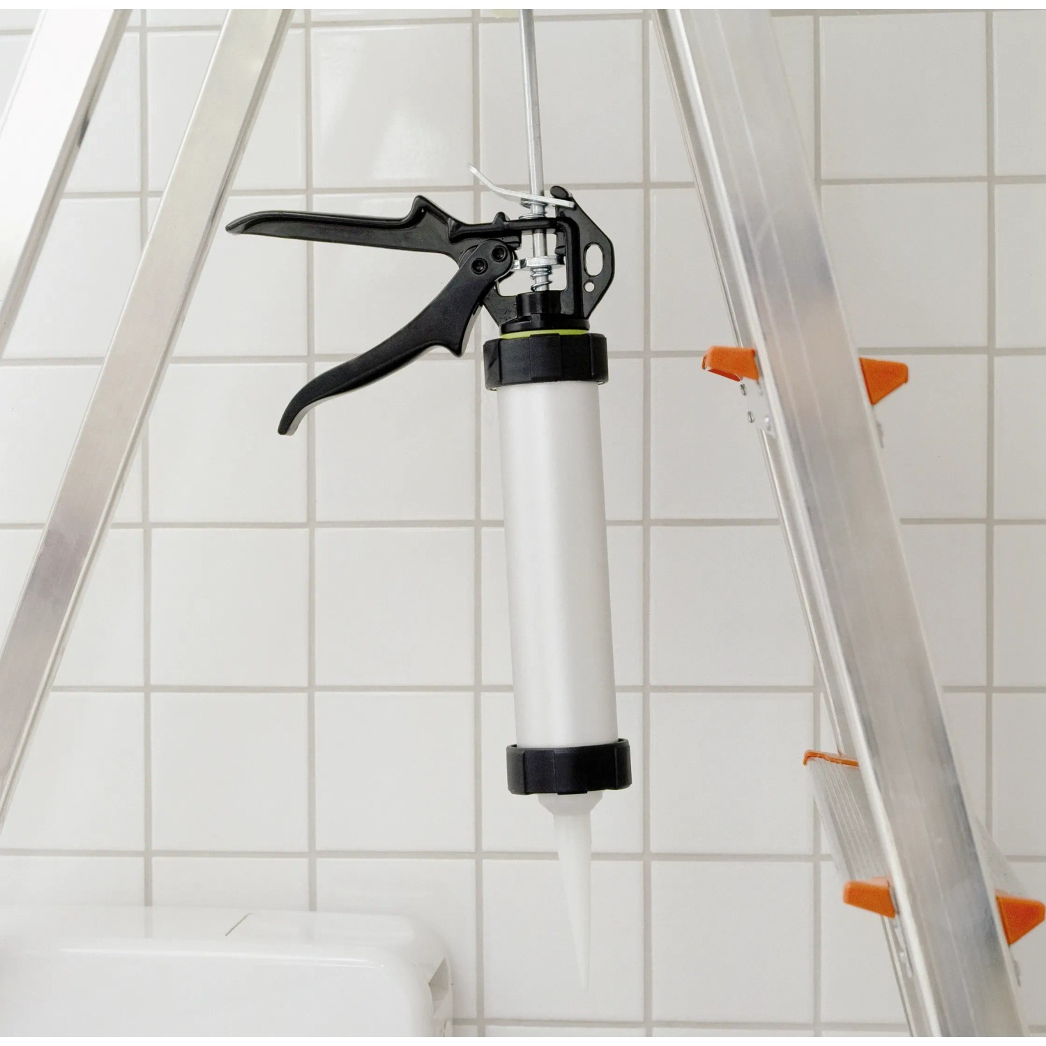 LUX Kartuschenpresse Alu Comfort, 310 ml, für gleichmäßiges Auftragen von Dichtstoffen.