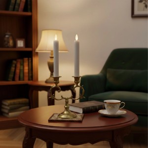 Relaxdays LED Stabkerzen 2er Set Echtwachs Hellgrau Flackernd mit Timer 25 cm x 2 cm