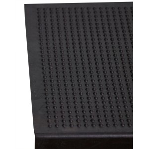 Schwarze Gummi Stufenmatte mit Noppen Design für sicheren Halt auf Treppen. Robust und rutschfest.