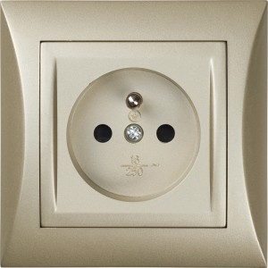 OBI Steckdose Ariane Champagne Metallic für die Unterputzmontage im Innenbereich.