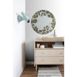 Runde, selbstklebende Waldtiere Tapete in Grün und Braun (Ø 70cm) im Kinderzimmer.