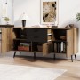 Modernes Sideboard in Holzoptik mit schwarzen Akzenten, 3 geöffneten Türen, 2 Schubladen und Fächern für Wohnzimmer.